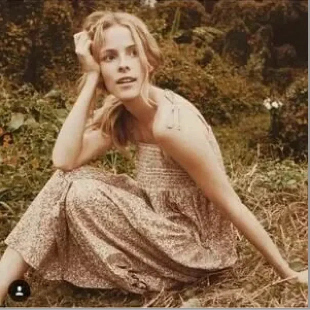 Doen Pansy Dress in Floral Calico, size M - Picture 2 of 8